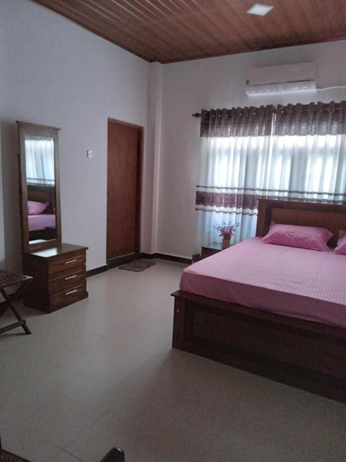 Bed and Breakfast Sky Bloom Homagama Exterior foto