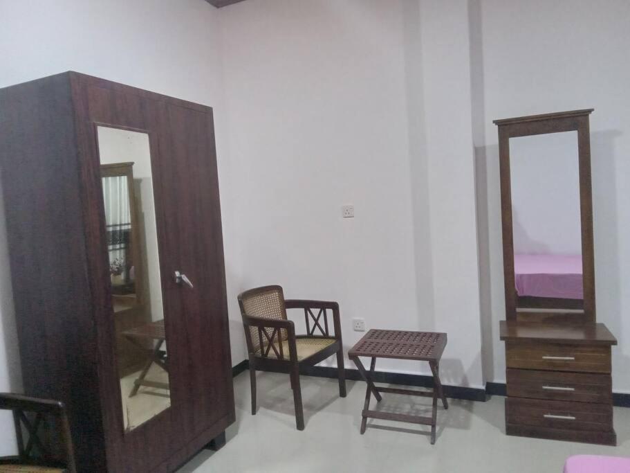 Bed and Breakfast Sky Bloom Homagama Exterior foto