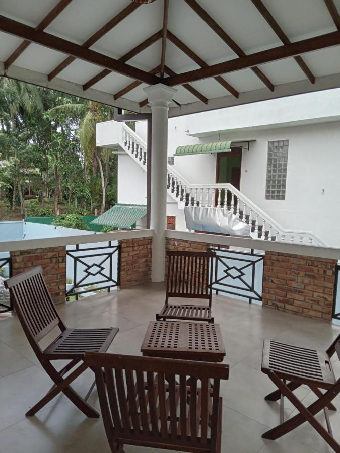 Bed and Breakfast Sky Bloom Homagama Exterior foto