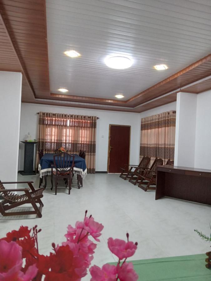 Bed and Breakfast Sky Bloom Homagama Exterior foto