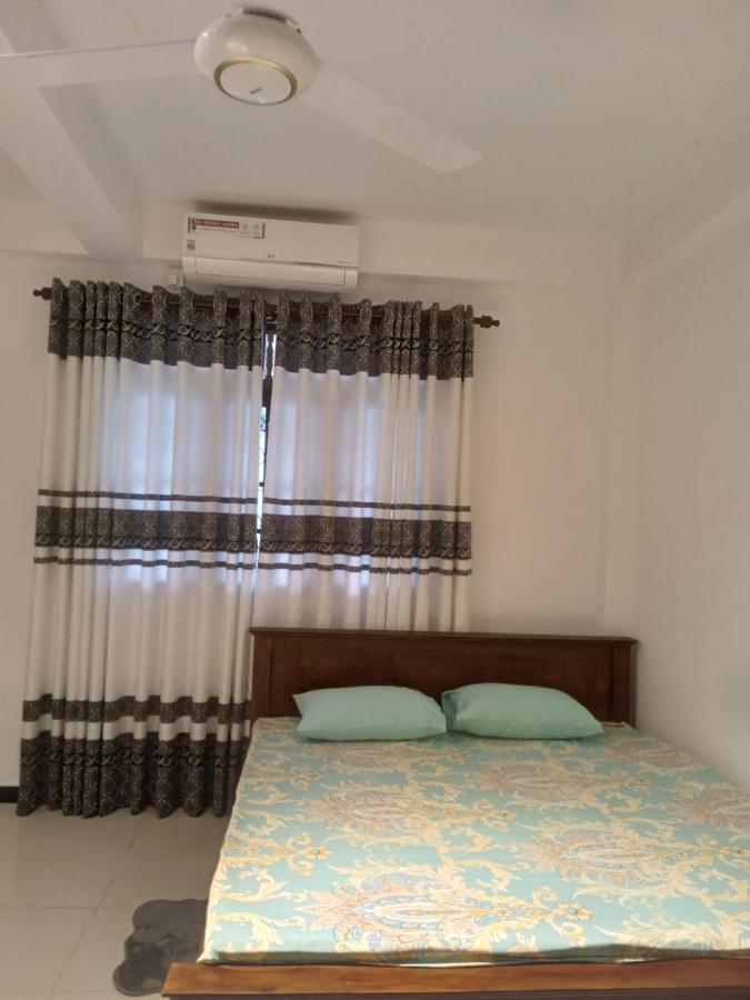 Bed and Breakfast Sky Bloom Homagama Exterior foto